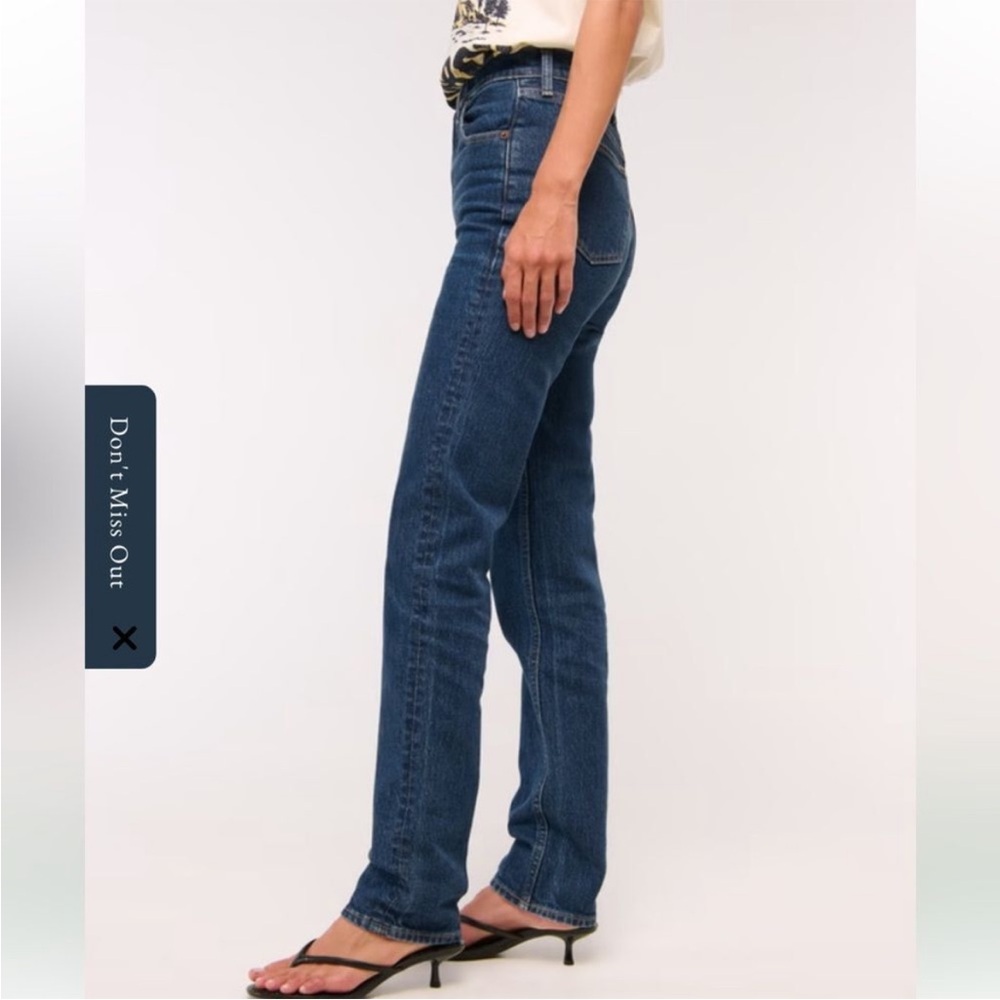 BOGO! Abercrombie The 90’s Straight Ultra High Rise Jeans Dark Wash 28 Short - Picture 3 of 11